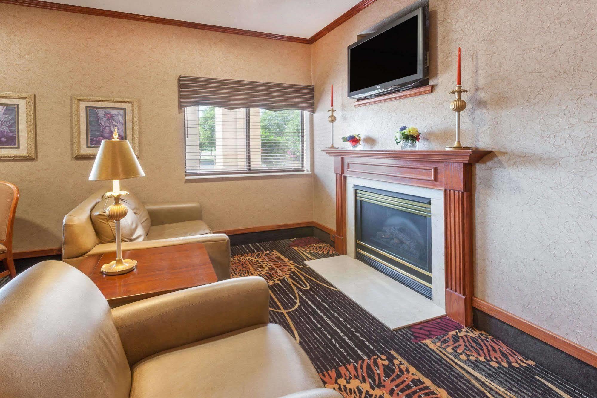 Hotel Baymont By Wyndham Chelsea Extérieur photo
